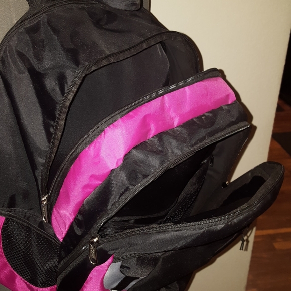 ES Backpack. - Picture 3 of 7